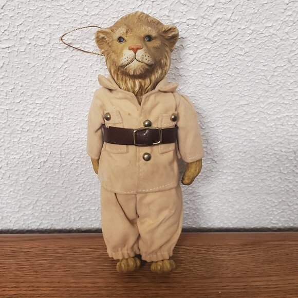 Rare - Home Decor - Lion Figurine Dressed in Safari Clothes - 7.25" Tall - Picture 1 of 2